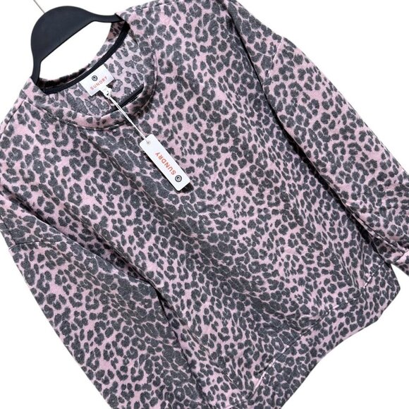 Sundry Size S‎ (4-6) Pink Grey Animal Print Crew Neck Pullover Top ~ NWT - Picture 2 of 9